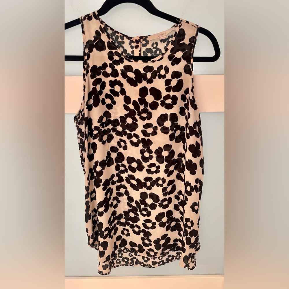 Loft sleeveless blouse size medium tall